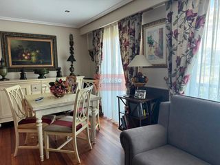 Zweistöckige Wohnung in Barrocanes