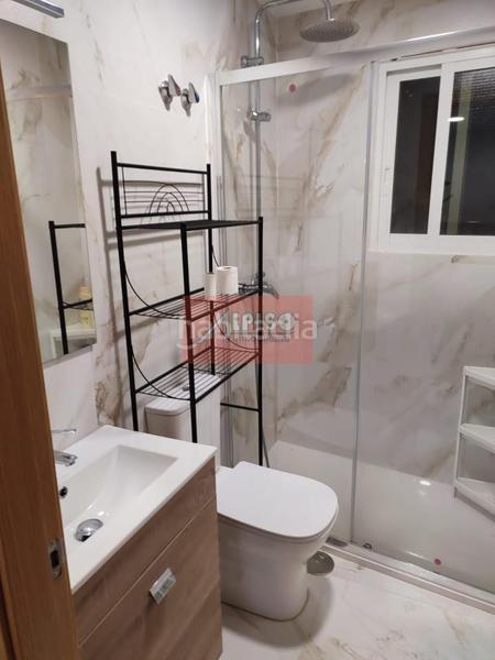 Foto 7db449bb-f578-47f8-a173-94fb08415a59. Reihenhaus mit heizung parking in Universidad Ourense