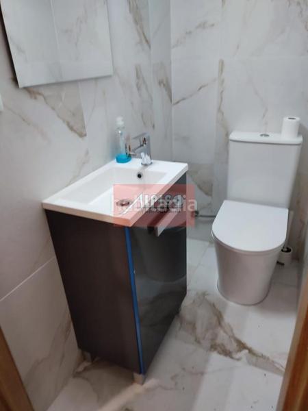 Foto 09df1771-8fd3-4d67-9593-1dd372622c1c. Semi detached house with heating parking in Universidad Ourense