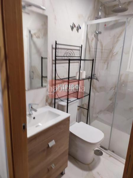 Foto 43beabb2-1de4-4544-a3af-4d8458abeec1. Semi detached house with heating parking in Universidad Ourense