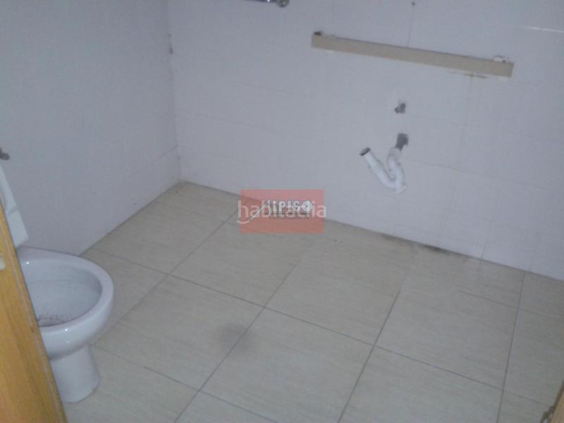 Foto 66c5106f-c12f-4d80-a18d-9d5dcd3b13cb. Local comercial en Barrocanes Ourense