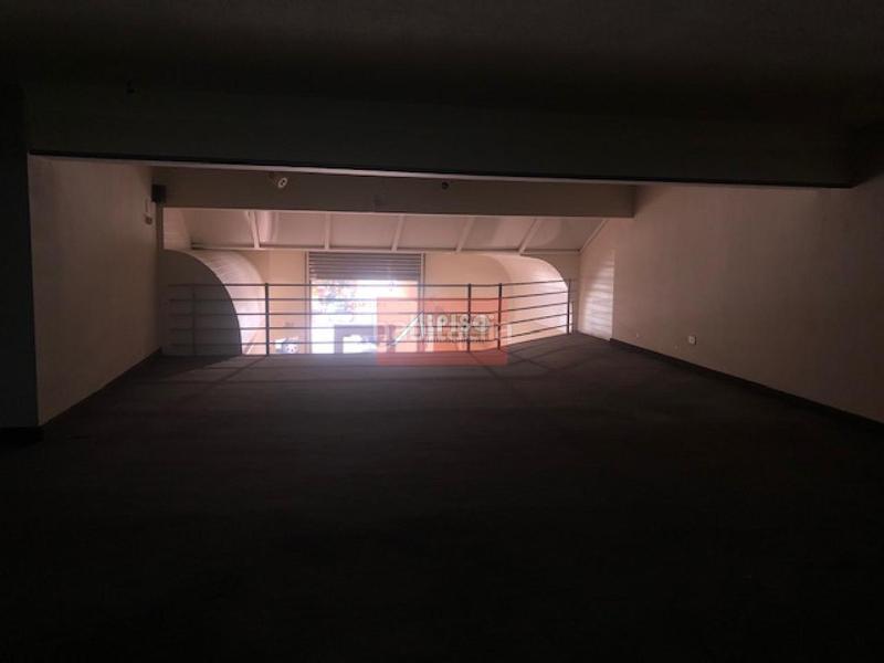 Foto 4c8f842d-57f5-45b9-84f3-2f3c24443d4e. Alquiler local comercial en Centro Ourense