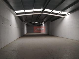 Lloguer Local Comercial a Ventiun