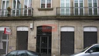 Affitto Locale commerciale in A Ponte