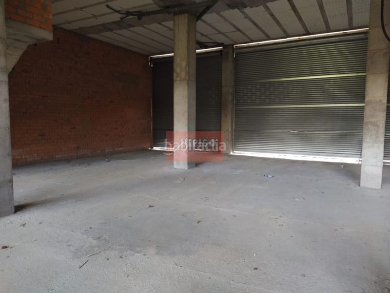 Foto df471a15-9383-4bc9-8c2b-17c9bad8f5b7. Lloguer local comercial a Barbadás