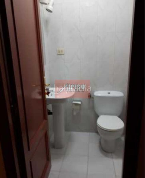 Foto dd36ebe2-7790-4f35-829d-7873bc7e0367. Miete büro in Centro Ourense