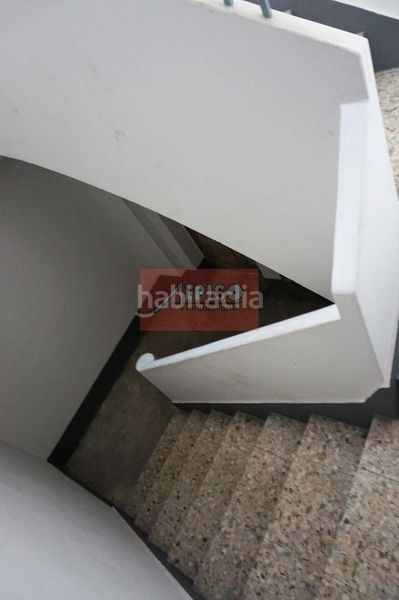 Foto d549a66f-01b3-48b8-bab4-4fbc4bac7afe. Local comercial en Couto Ourense