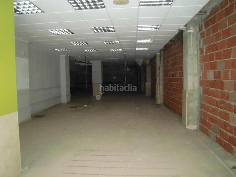 Foto d19abef2-b1c5-438b-b331-ddfb85ad8f89. Lloguer local comercial a calle quevedo 41 a El Pilar Albacete