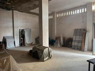 Local Comercial a Alto de los Molinos. Local comercial zona corte ingles