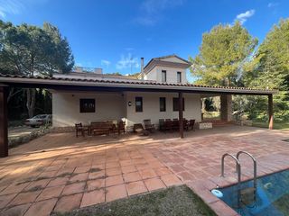 Chalet en Pedanías - Extrarradio. Parcela en urbanización exclusiva, pinares del júcar