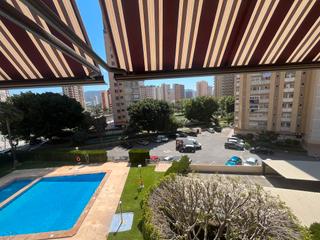 Appartement à Levante Alto. Vivienda dos dormitorios amplio playa de levante benidorm