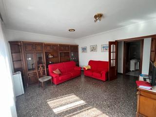 Appartement à Hospital. Piso cuatro dormitorios zona medicina
