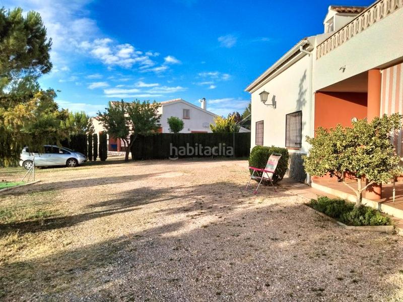 Foto 8ee859b7-3998-4ce2-a6ad-1ca103c9d3db. Chalet parcela con dos viviendas unifamiliares en Motilleja