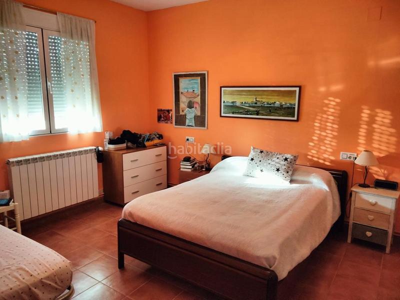 Foto c8eed223-d53f-4c00-9f69-9b7841d47103. Chalet parcela con dos viviendas unifamiliares en Motilleja