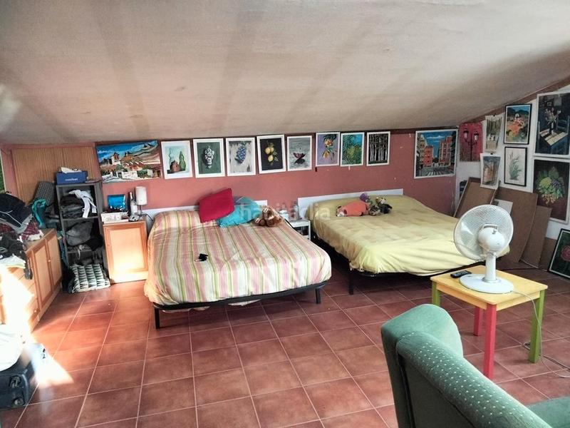 Foto d68dfe5f-74d5-4039-a68a-fcaf63487f65. Chalet parcela con dos viviendas unifamiliares en Motilleja
