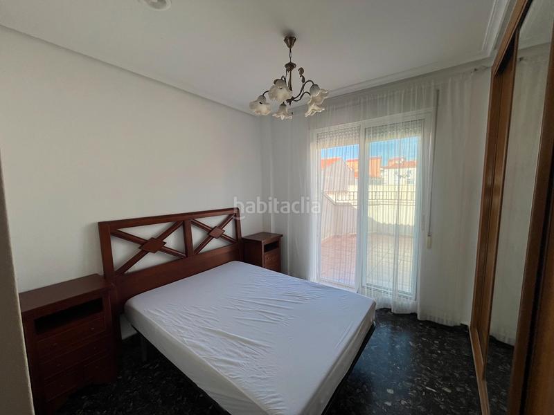 Foto 2f2f8505-67e3-4143-926b-e6239c32792c. Alquiler ático atico amueblado zona carretas en Carretas - Pajarita Albacete