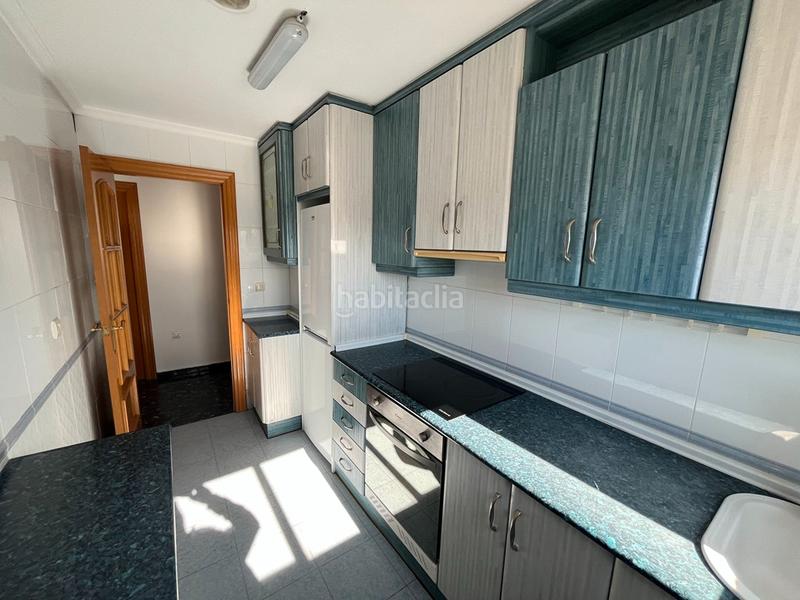 Foto f333aa8e-fc8e-49bb-b255-2f9407eb35dd. Miete dachwohnung mit heizung parking in Carretas - Pajarita Albacete