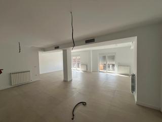 Pis a Centro. Vivienda exterior avenida españa