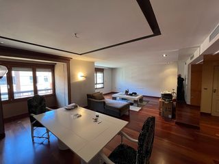 Flat in Centro. Vivienda exclusiva en pelno centro de la ciudad