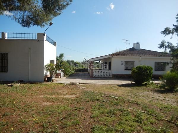 Foto 74036d3e-7b15-4bb9-8ebd-dd1218d3b3c3. Xalet amb xemeneia aparcament piscina a Pedanías - Extrarradio Albacete