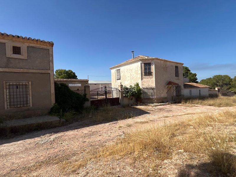 Foto d92dd956-f04f-461b-8f61-130e04d11401. Propriété dans Hellín