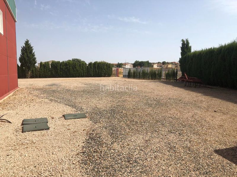 Foto ab158a4b-97e7-4904-9fa7-bd227c95083b. Bâtiment à usage industriel dans Chinchilla de Monte - Aragón