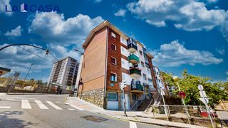 Ground floor in Zorrotza. Estudio sani 2020 sl vende vivienda luminosa, siendo una gran op