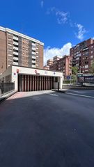 Aparcament cotxe a Ibarrekolanda
