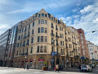 Piso  Alameda de recalde. Estudio sani 2020, s.l. vende, con una ubicacin privilegiada, a