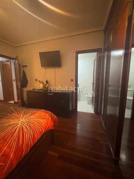 Foto cb2c27d5-e2df-4fd6-abe8-4f83c713fc94. Piso estudio sani 2020 sl vende atractiva vivienda en avenida san adrian! en Bilbao