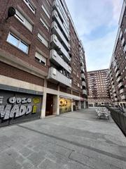 Appartamento in Ibarrekolanda. La casa agency vende en exclusiva vivienda en plaza aita patxi,