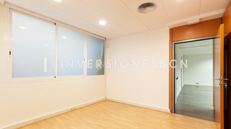 Foto 8df74011-66fe-482e-b9ad-9b9e4196bc9b. Location bureau avec chauffage dans Sarrià Barcelona