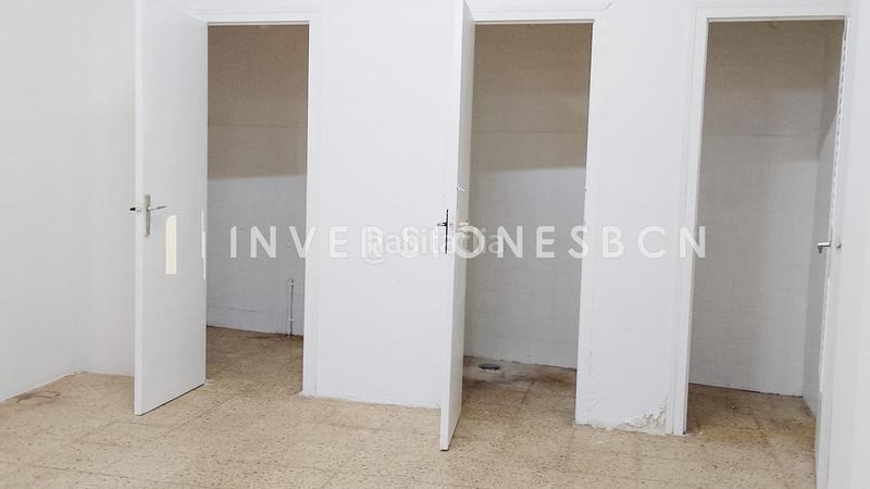 Foto f1346fe2-1534-4fd3-adba-0e6783288b52. Local comercial en Covadonga Sabadell