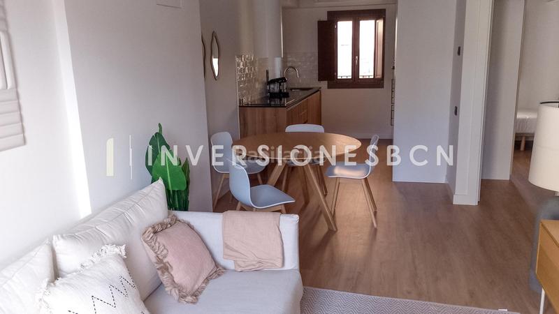 Foto 96d603ee-ee25-4924-a388-241ba52bc8f6. Location attique avec chauffage dans Raval Barcelona