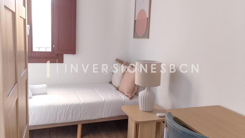 Foto c9e53515-d416-453a-974b-155182ca528d. Location attique avec chauffage dans Raval Barcelona