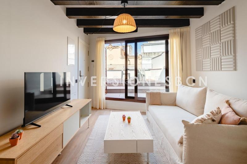 Foto 9a05d2bd-6ea5-4a15-a485-9d96cb820d3d. Miete dachwohnung mit heizung in Raval Barcelona
