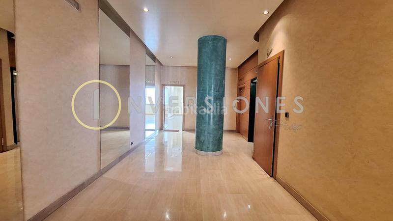 Foto bf0453c2-415a-4c4b-b6aa-a45f62ff4d53. Location bureau avec chauffage dans Guinardó Barcelona