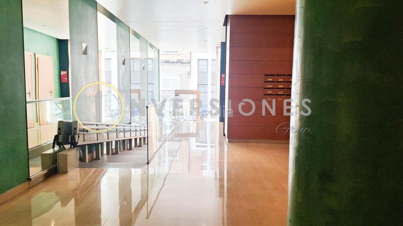 Foto 50f02571-76fd-46be-a4ab-6d996e41945b. Rent office space with heating in Guinardó Barcelona