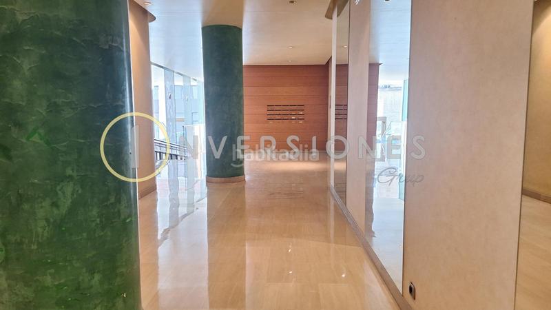 Foto dc8878ab-8747-4bf5-9fab-03c5f3e9ee3d. Rent office space with heating in Guinardó Barcelona