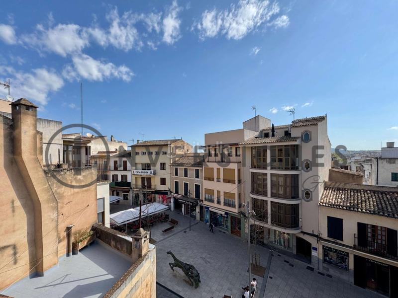 Foto 42e1b852-432c-43a8-ae13-ff7ae1d3ef70. House with heating parking in Manacor centre Manacor