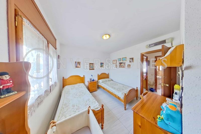 Foto c257aca6-8b19-4920-ad4e-2a6abadae6b1. Casa adosada en Cunidor Cunit