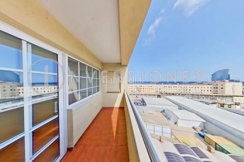 Foto 3961623d-c731-4d5a-afd2-08128bfc8c48. Rent penthouse with parking in Barceloneta Barcelona
