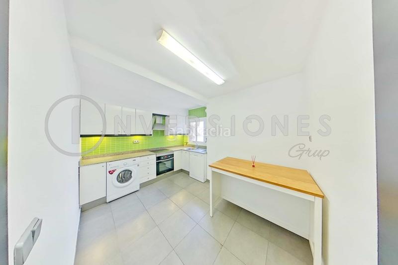 Foto 87d3374a-f862-40ca-b236-0f4fcb45b16e. Rent penthouse with parking in Barceloneta Barcelona