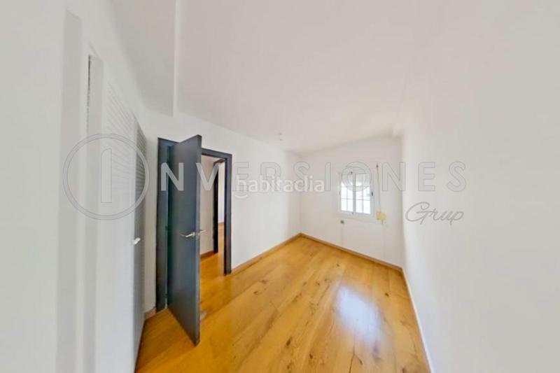 Foto ef91fc50-b934-4781-a304-64dcbac2fb78. Rent penthouse with parking in Barceloneta Barcelona
