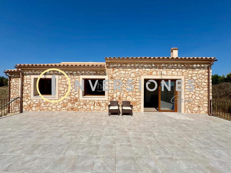 Foto 56a747b3-dafa-48cc-a33c-db459577a02e. Country house with heating pool in Manacor centre Manacor