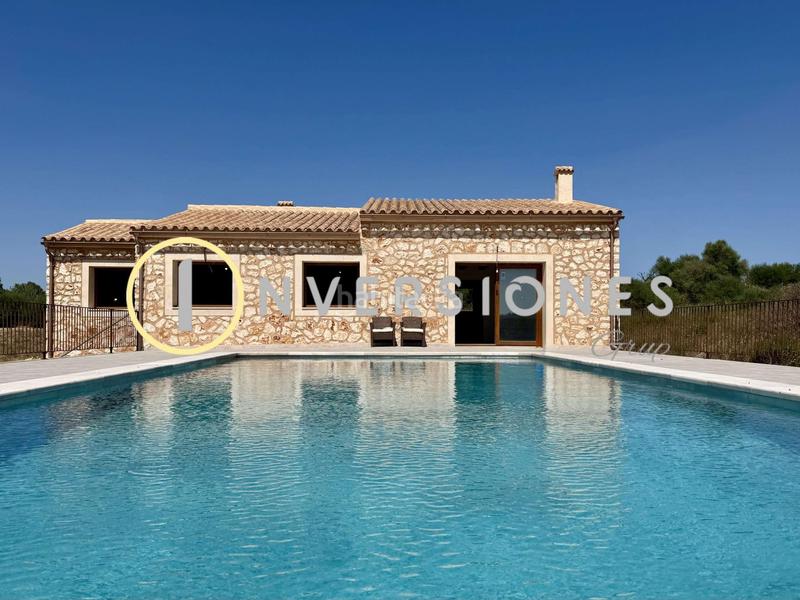 Foto 9a74542a-1c6a-476c-8de1-eafec01299d4. Country house with heating pool in Manacor centre Manacor