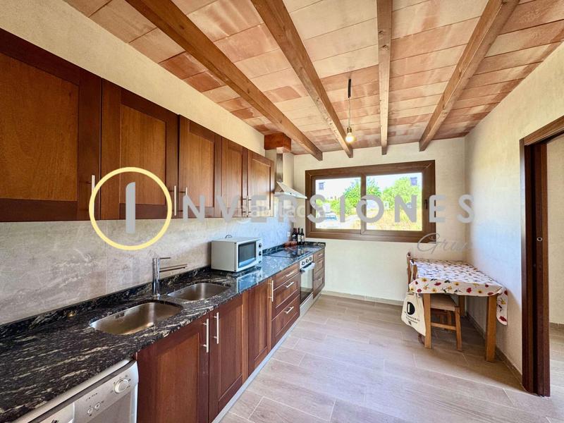 Foto c825c330-8120-4367-8d1a-1961a6584aac. Country house with heating pool in Manacor centre Manacor