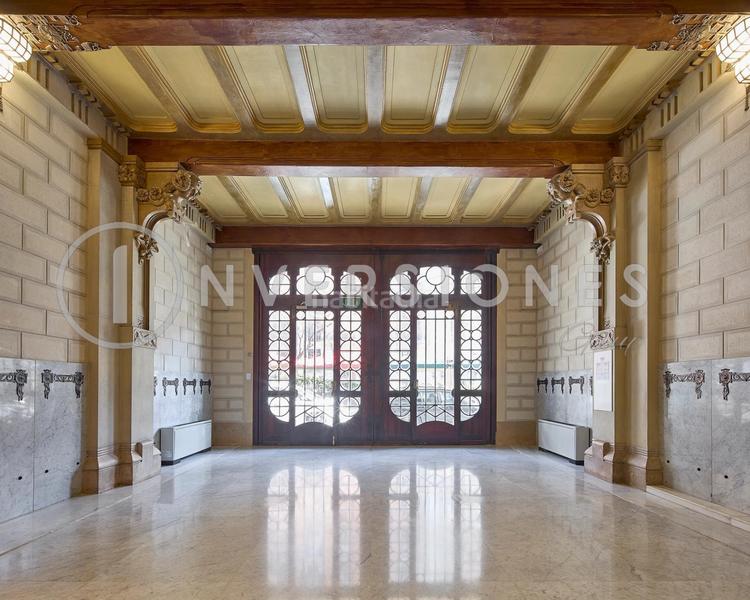 Foto a2656539-8f12-45ef-82c1-a049bd293863. Affitto ufficio con riscaldamento parcheggio in Dreta de l´Eixample Barcelona