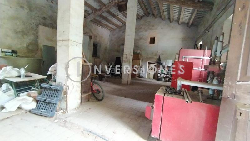 Foto 08701470-1297-45e8-8b26-4f9a211a2e9e. Masia amb calefacció aparcament piscina a Vimbodí