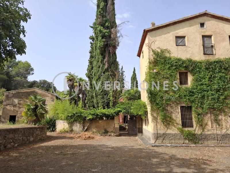 Foto fd112cef-7c64-4528-8c03-222d9a4d8877. Masia amb calefacció aparcament piscina a Vimbodí